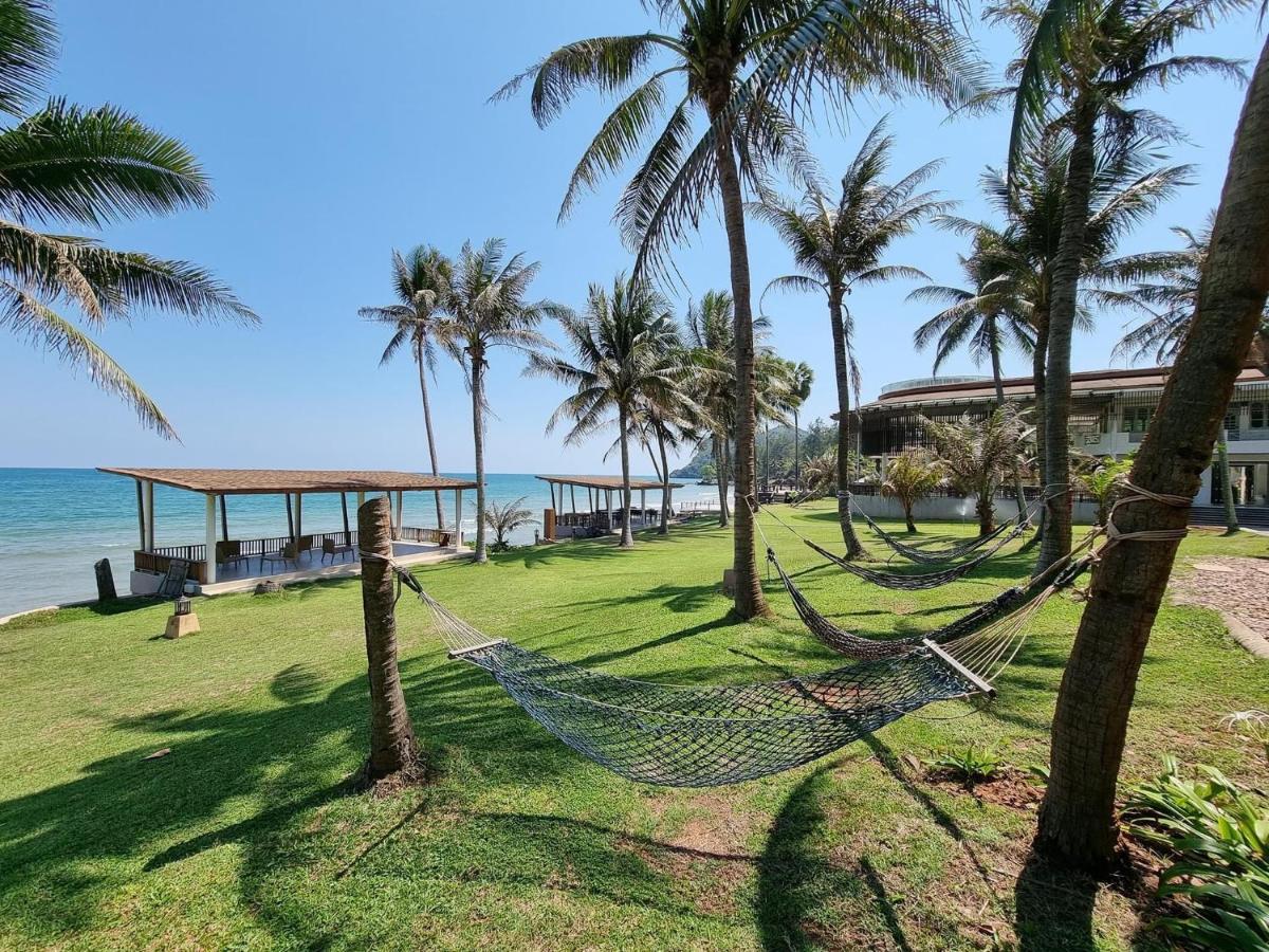Ban Saithong Beach Resort Bang Saphan Noi Exterior photo