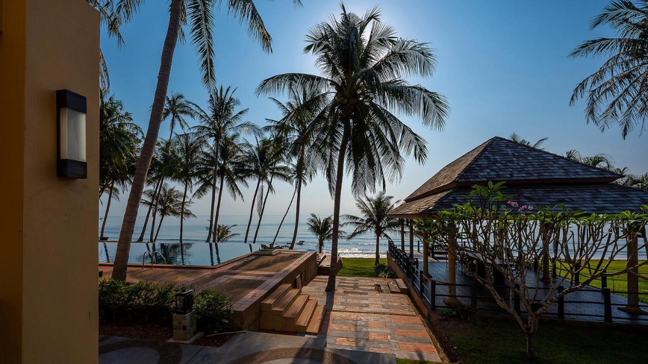 Ban Saithong Beach Resort Bang Saphan Noi Exterior photo