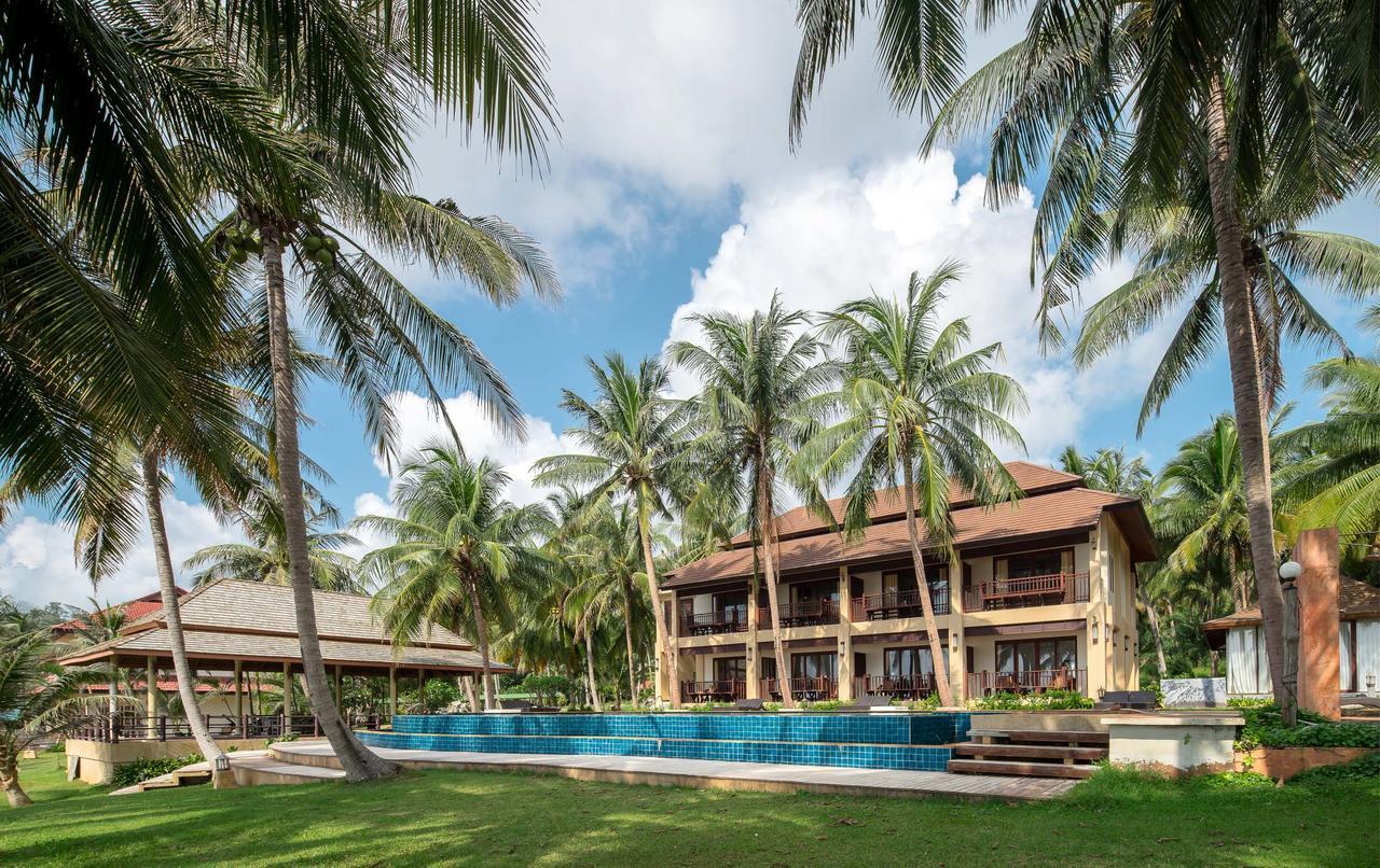 Ban Saithong Beach Resort Bang Saphan Noi Exterior photo