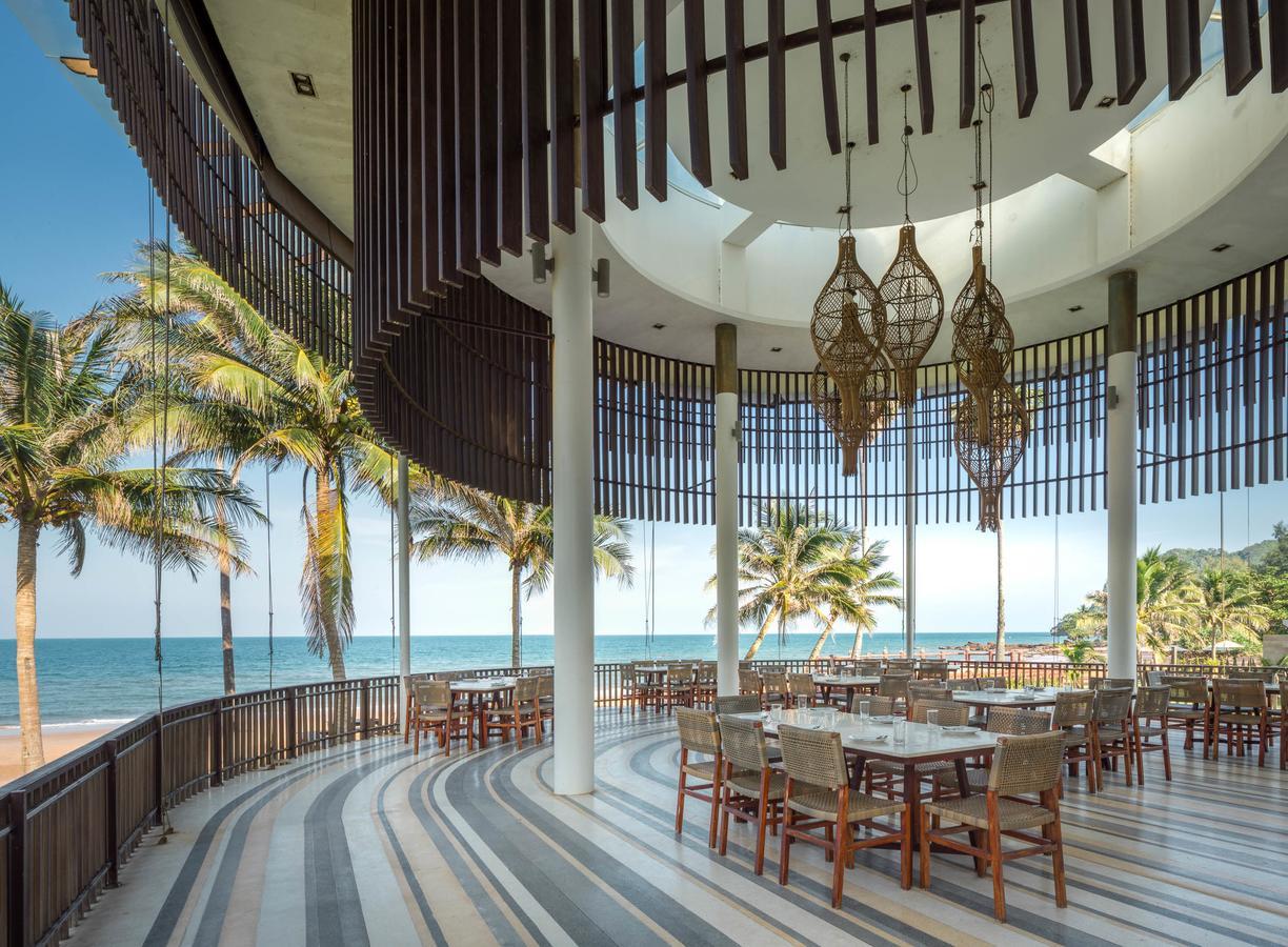 Ban Saithong Beach Resort Bang Saphan Noi Exterior photo